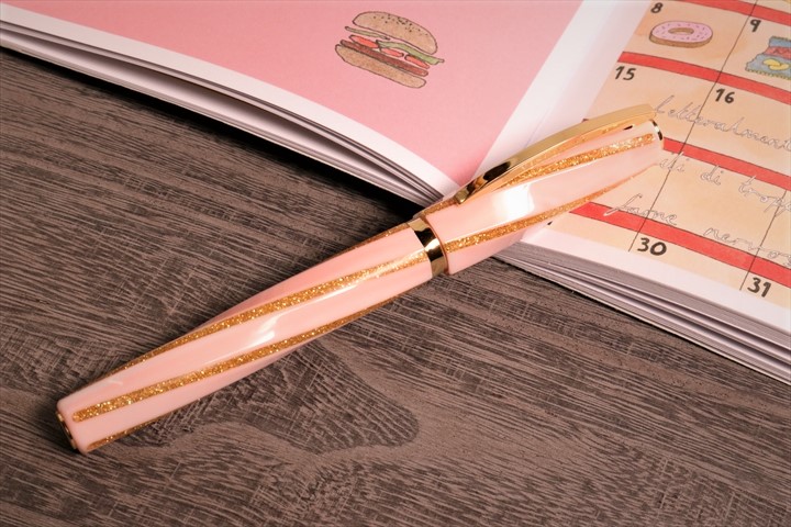 ビスコンティ ディヴィーナファッション ピンクゴールド 万年筆 Visconti Divina Fashion Pink Gold Fountain Pen 送料無料